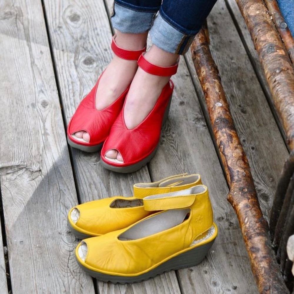 FLY LONDON LEATHER PEEP TOE WEDGES